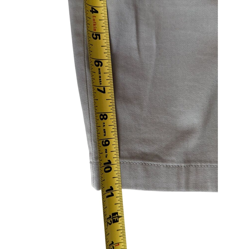 Roundtree & Yorke Men's Gray Classic Flat Front Shorts (Size 42) - Picture 6 of 8